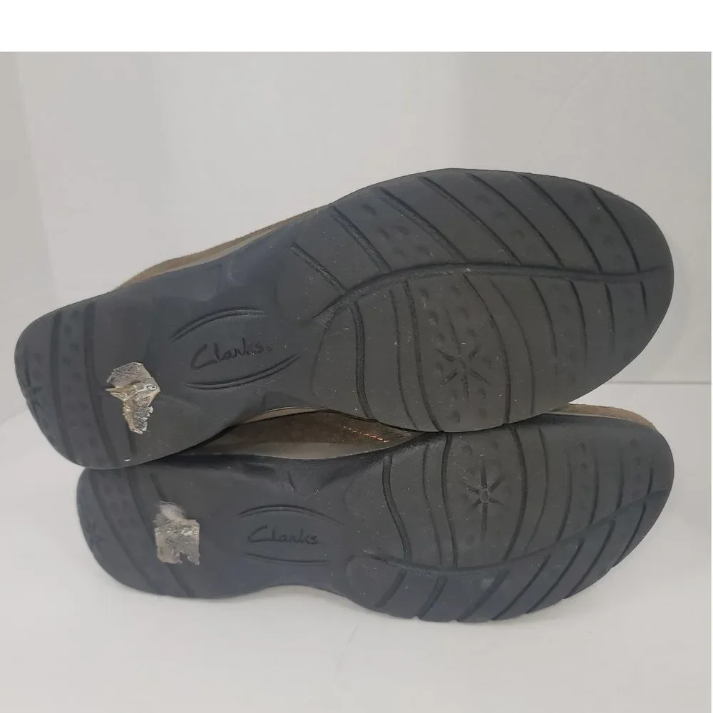 Clarks Verdict Graham Brown Nubuck Leather Loafer Women Size 11  Business Casual